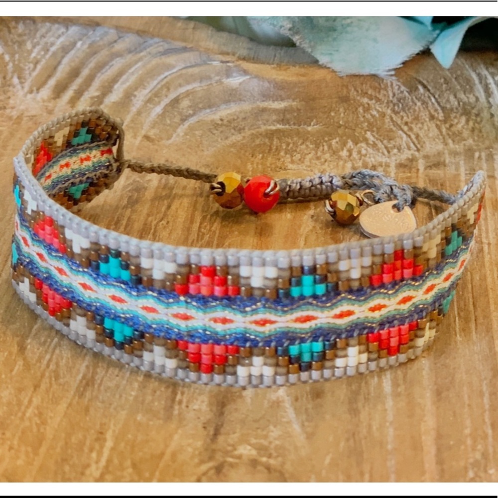 ✨SOLD✨Cute boho beaded bracelet.